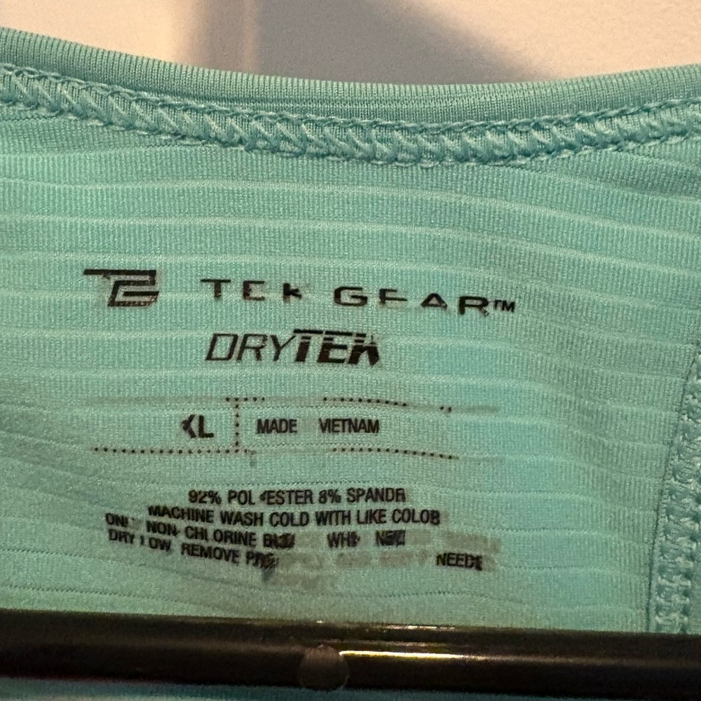 Ladies Tek Gear Active Shirts (XL) - Picture 6 of 6